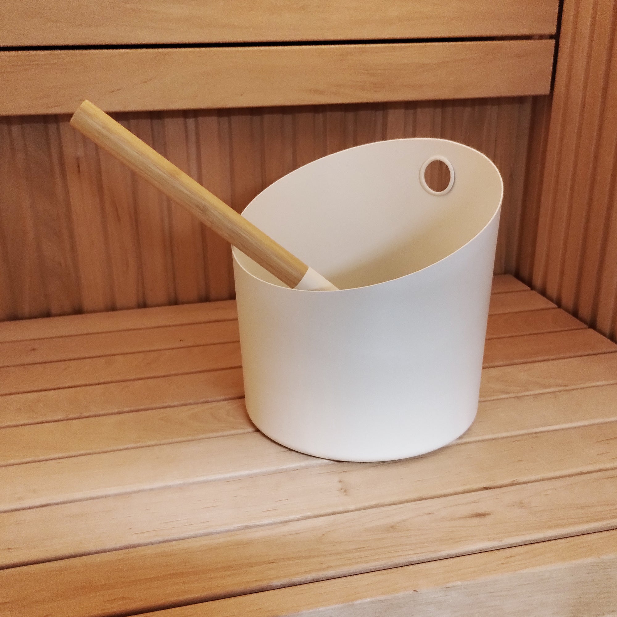 Bucket And Ladle - White